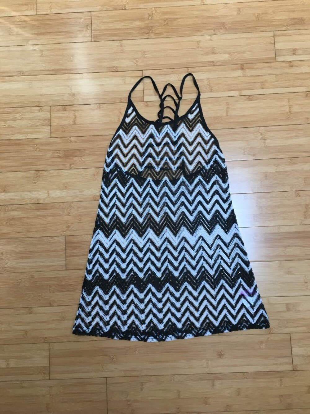 EUC YMI Black and White Lace Chevron Swim Cover-Up